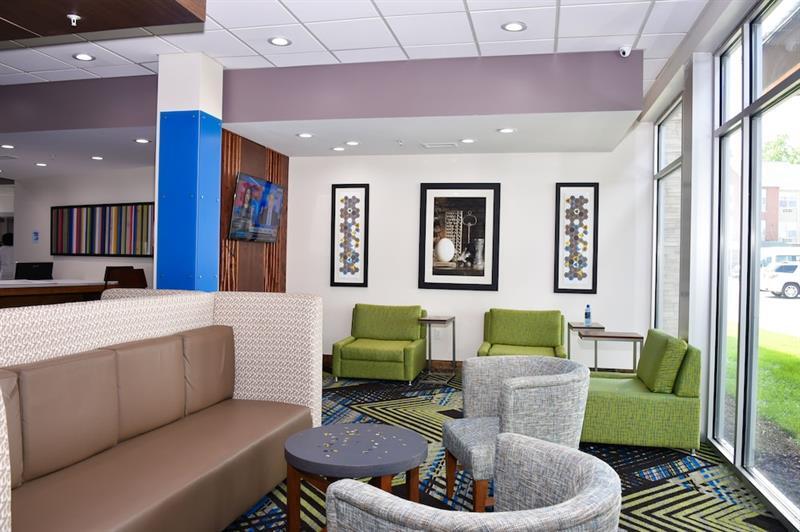 Holiday Inn Express & Suites - Bensenville - O'Hare By Ihg Exterior photo